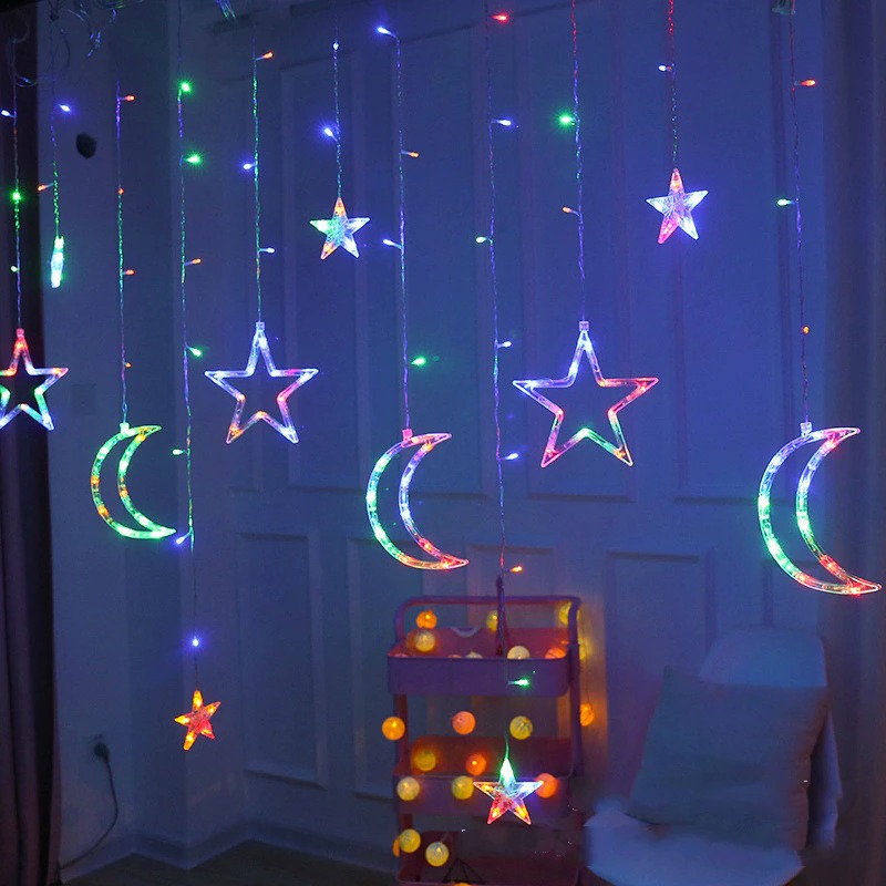 Instalatie 12 franjuri cu stelute si luna   3x1 m