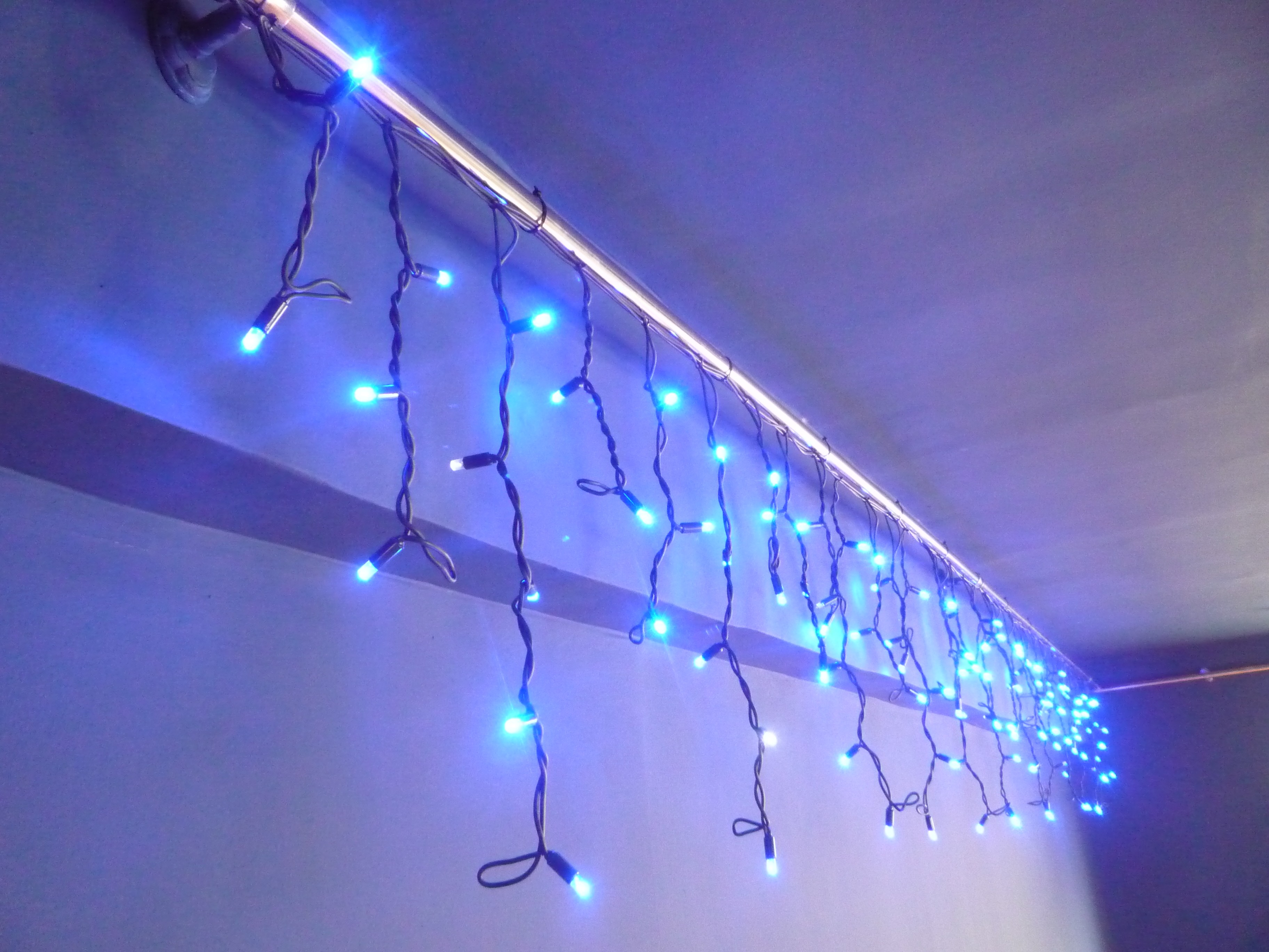 Instalatie de craciun 5 ,5m x 0,6 m franjuri cu fir gros  verde