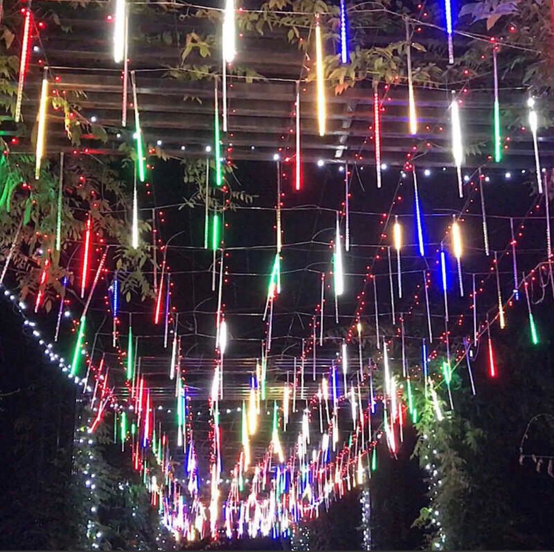 Instalatie luminoasa, ploaie de meteoriti, 32 tuburi luminoase 50 cm,interconectabila