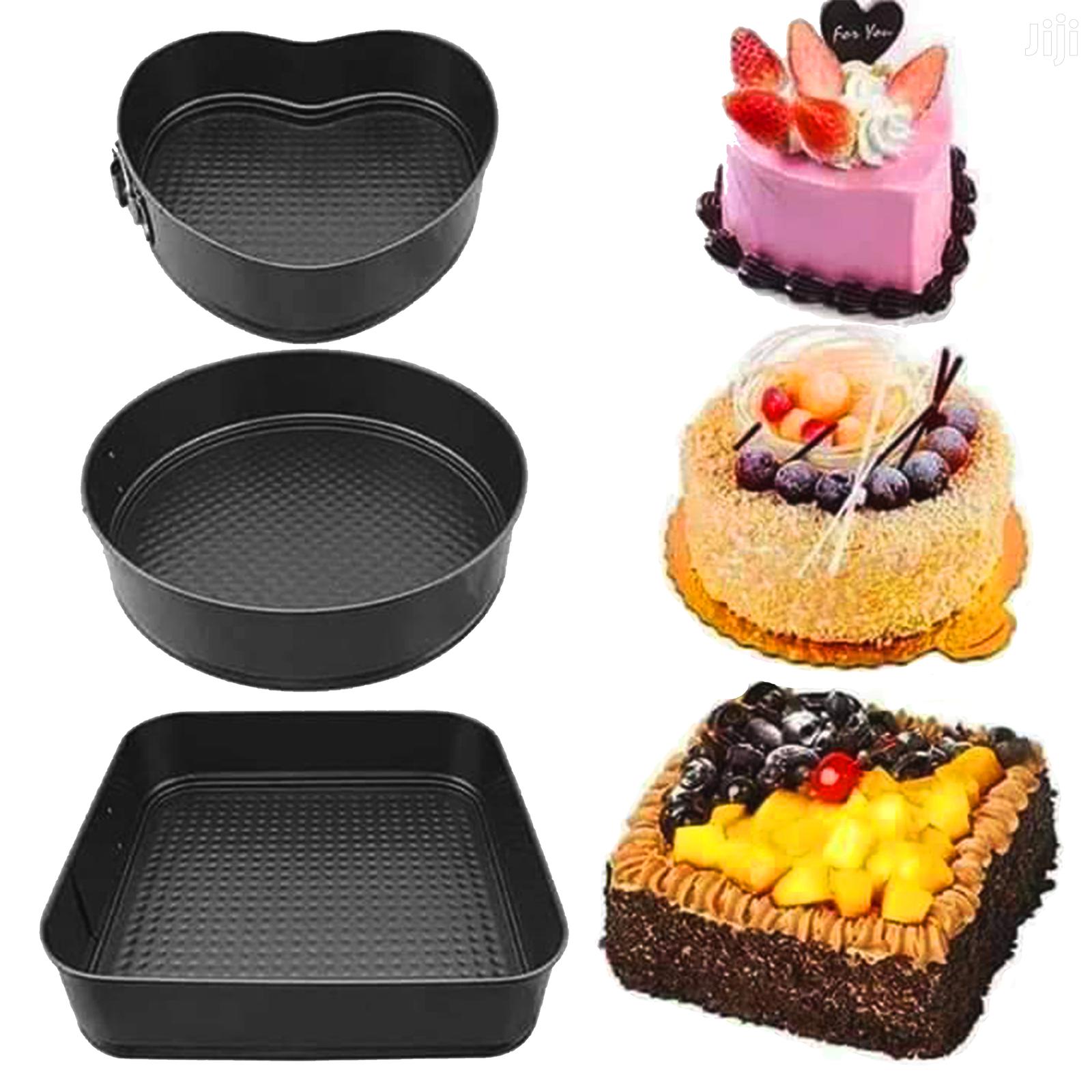 Set 3 forme pentru torturi si prajituri