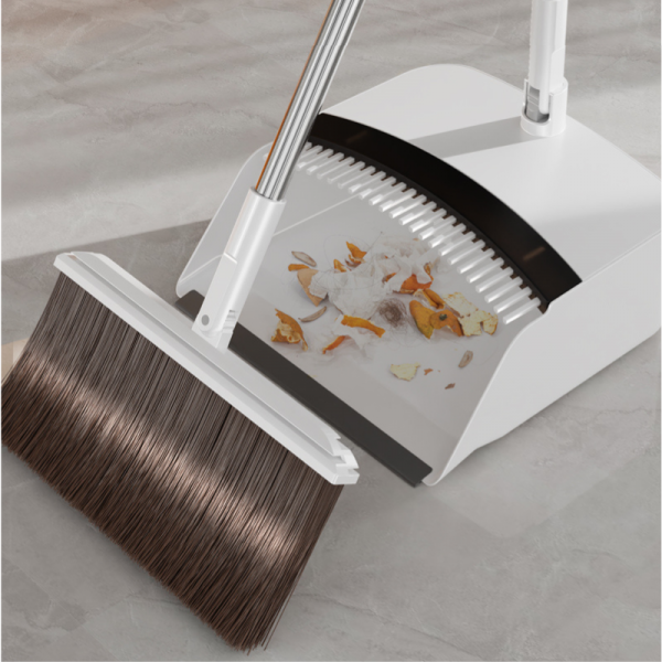 Set mătură și făraș pliabil, coadă inox, sistem autocurățare, peri moi, alb